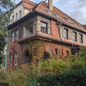 Striesener Idylle, Ruhig Und Gruen In Elbnaehe , Dresden Deutschland